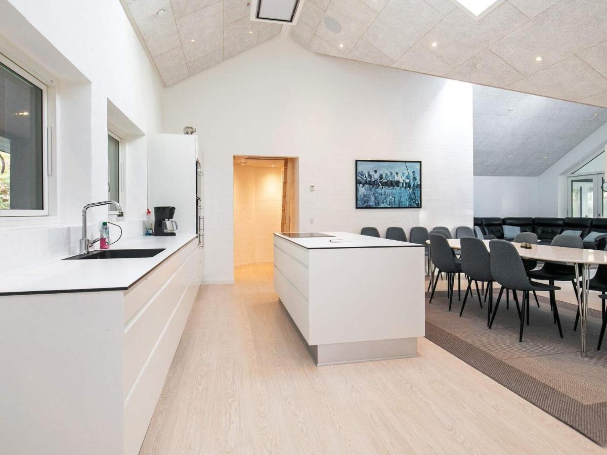 14 Person Holiday Home In L Kken 루켄 외부 사진