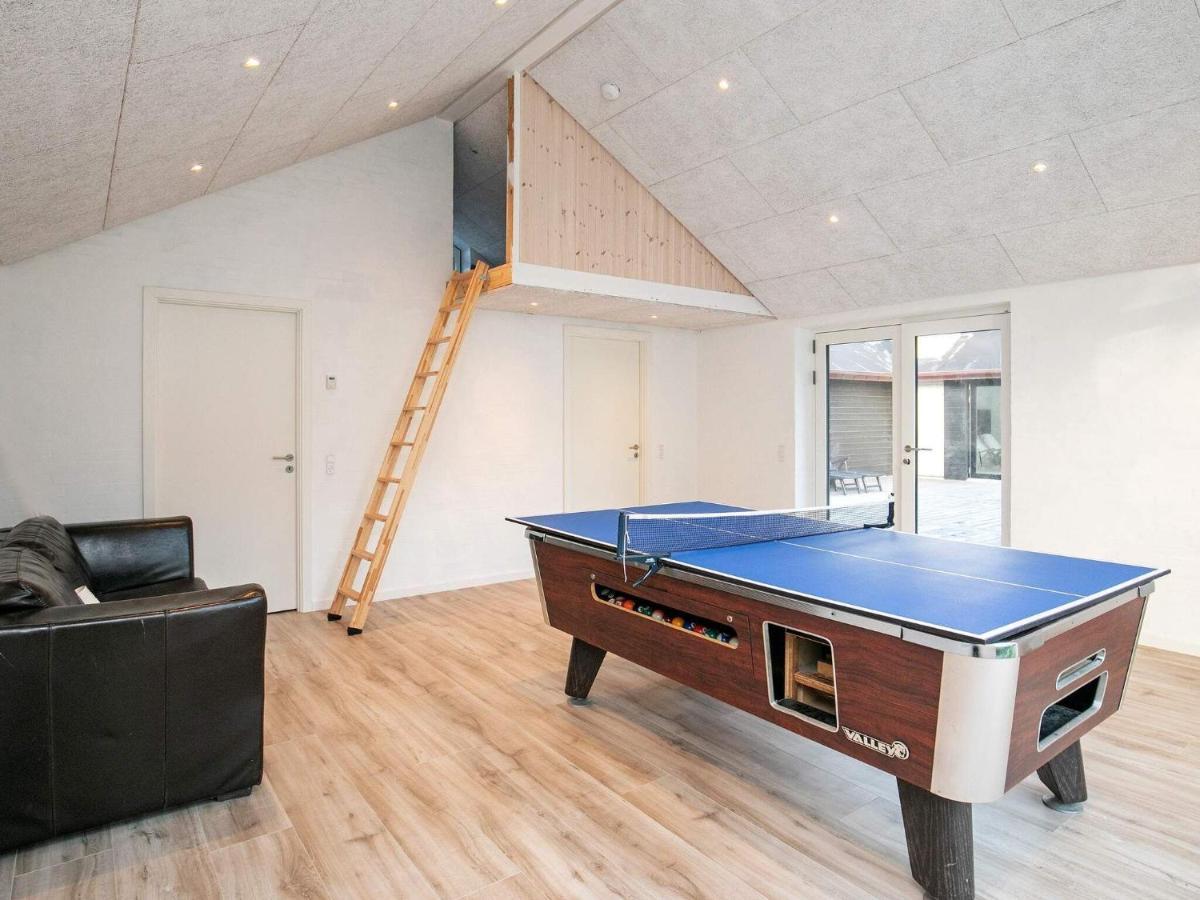14 Person Holiday Home In L Kken 루켄 외부 사진